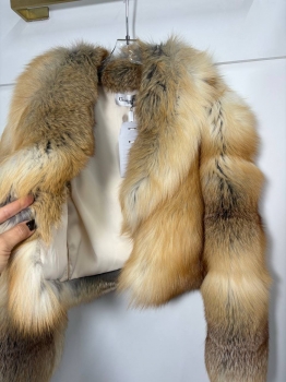 Шуба Christian Dior Артикул BMS-150088. Вид 4
