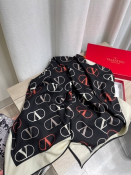 Платок Valentino Артикул BMS-150311. Вид 4