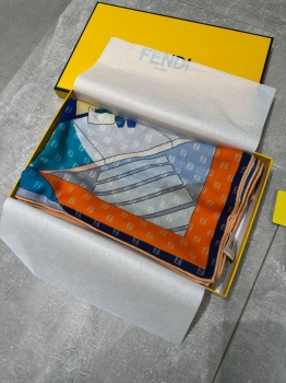 Платок Fendi Артикул BMS-150317. Вид 1