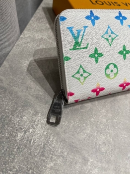 Кошелёк Louis Vuitton Артикул BMS-150366. Вид 2