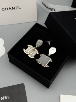 Серьги Chanel Артикул BMS-150453. Вид 2  Серьги Chanel Артикул BMS-150453. Вид 2