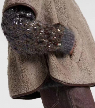 Жилет  Brunello Cucinelli Артикул BMS-150460. Вид 3 Жилет  Brunello Cucinelli Артикул BMS-150460. Вид 3