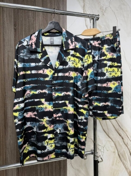 Костюм мужской Louis Vuitton Артикул BMS-150574. Вид 1 Костюм мужской Louis Vuitton Артикул BMS-150574. Вид 1