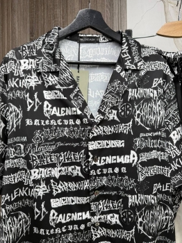 Костюм мужской Balenciaga Артикул BMS-150578. Вид 2 Костюм мужской Balenciaga Артикул BMS-150578. Вид 2