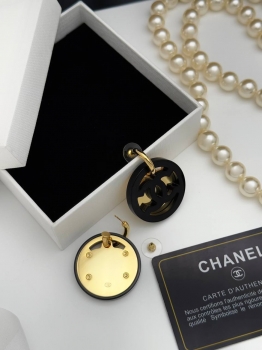 Серьги Chanel Артикул BMS-150625. Вид 2 Серьги Chanel Артикул BMS-150625. Вид 2