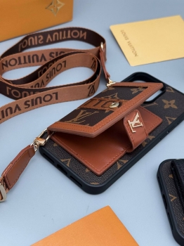 Чехол на Iphone 16 pro max  Louis Vuitton Артикул BMS-150723. Вид 6