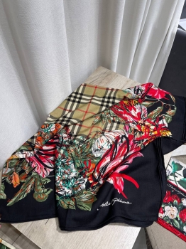 Платок Dolce & Gabbana Артикул BMS-150816. Вид 1