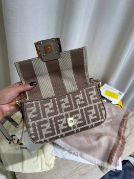 Сумка женская  Fendi Артикул BMS-150819. Вид 4