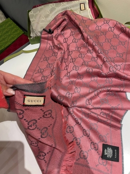 Шарф  Gucci Артикул BMS-150832. Вид 2