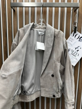 Замшевая куртка  The Row Артикул BMS-150895. Вид 2