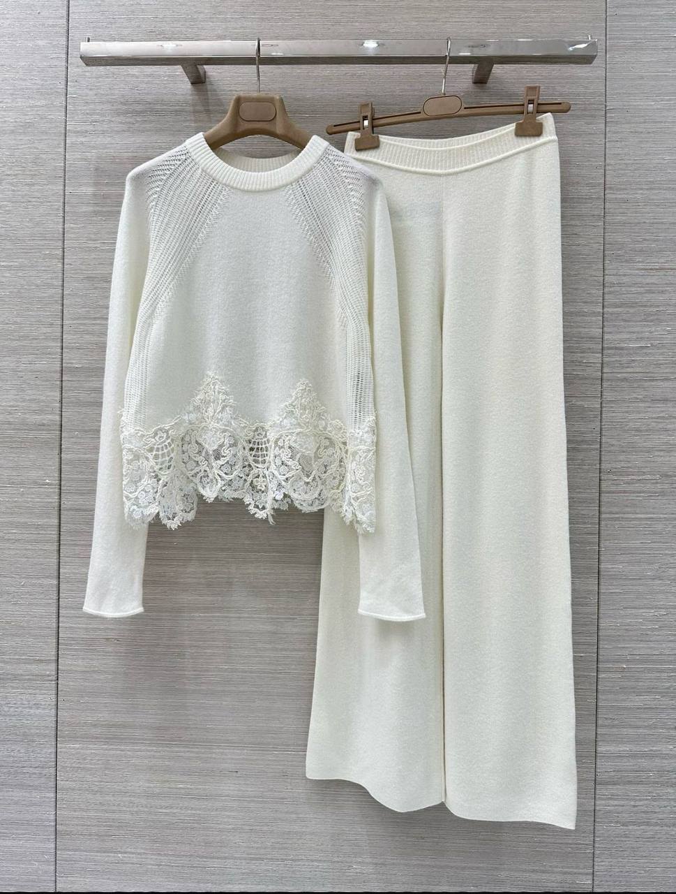 Костюм женский Ermanno Scervino Артикул BMS-149593 Костюм женский Ermanno Scervino Артикул BMS-149593