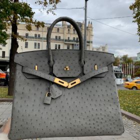 Hermes Birkin Ostrich GHW, 30 cm