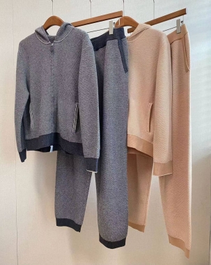 Костюм спортивный