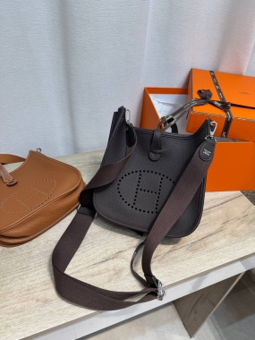 Сумка женская Evelyne 23 cm Clemence leather