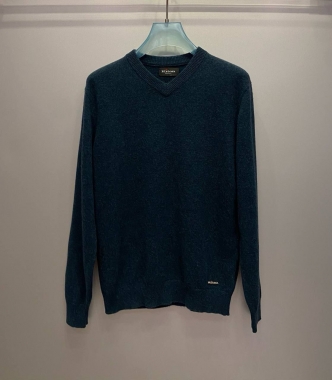 Свитер мужской