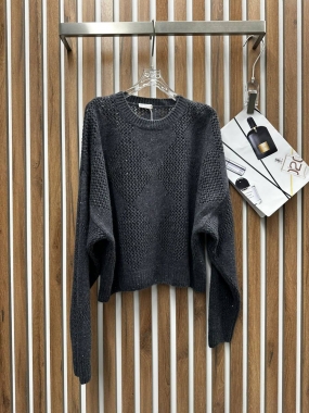 Свитер женский