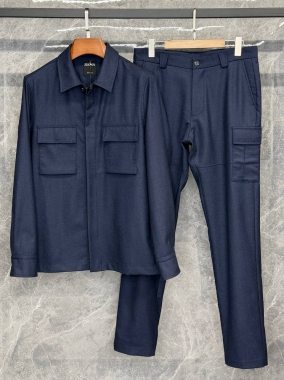 Костюм мужской