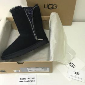 UGG