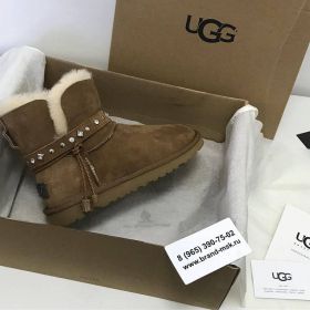 UGG