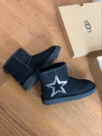   UGG Mini Stars  