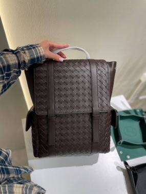 Рюкзак BV из кожи Intrecciato 