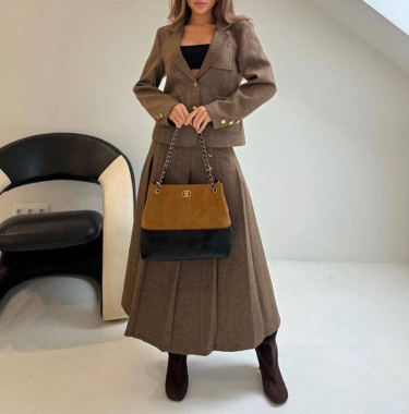 Костюм женский