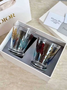 Пара стаканов