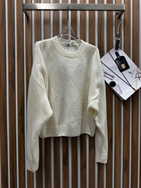 Свитер женский