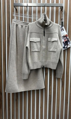 Костюм женский