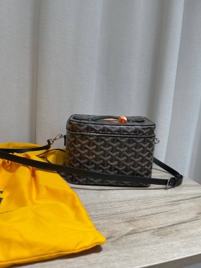 Сумка-косметичка 