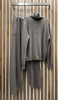 Костюм женский 