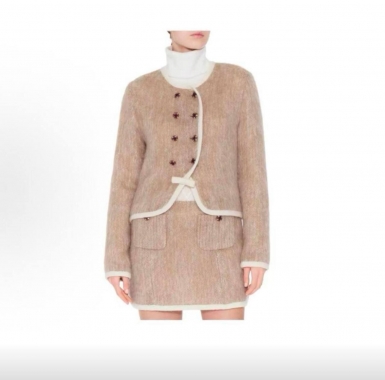 Костюм женский