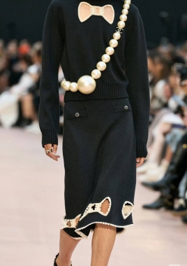 Костюм женский