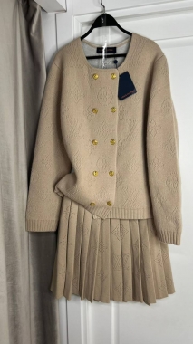 Костюм женский 