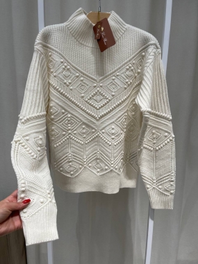 Свитер женский