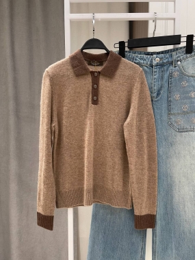 Свитер женский