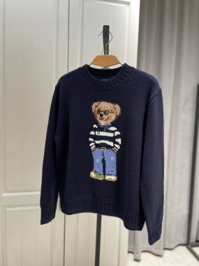  Свитер женский