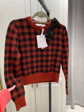 Свитер женский