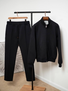  Костюм спортивный