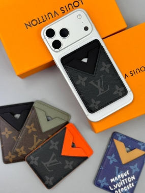 Карта держатель на магните