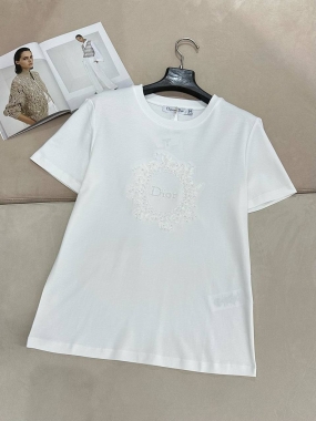 Футболка женская