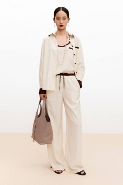 Костюм женский