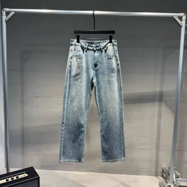 Джинсы 