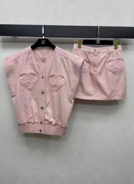 Костюм женский 