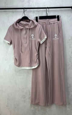  Костюм спортивный