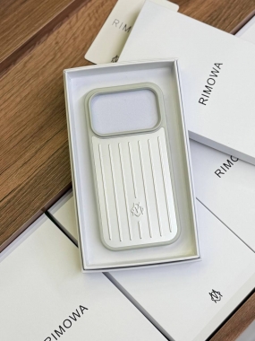 Чехол Rimowa 17 pro -17 pro max