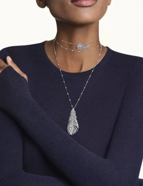 Колье  Plume de Paon от ювелирного дома Boucheron. 