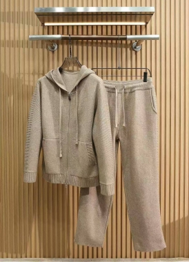 Костюм спортивный 