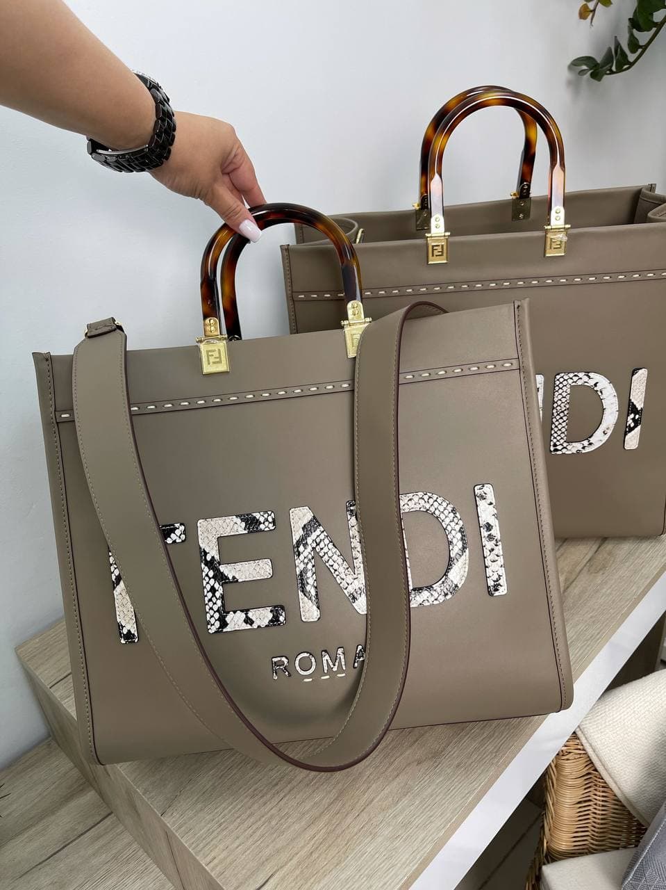 Fendi Сумки Купить В Москве Оригинал Женские