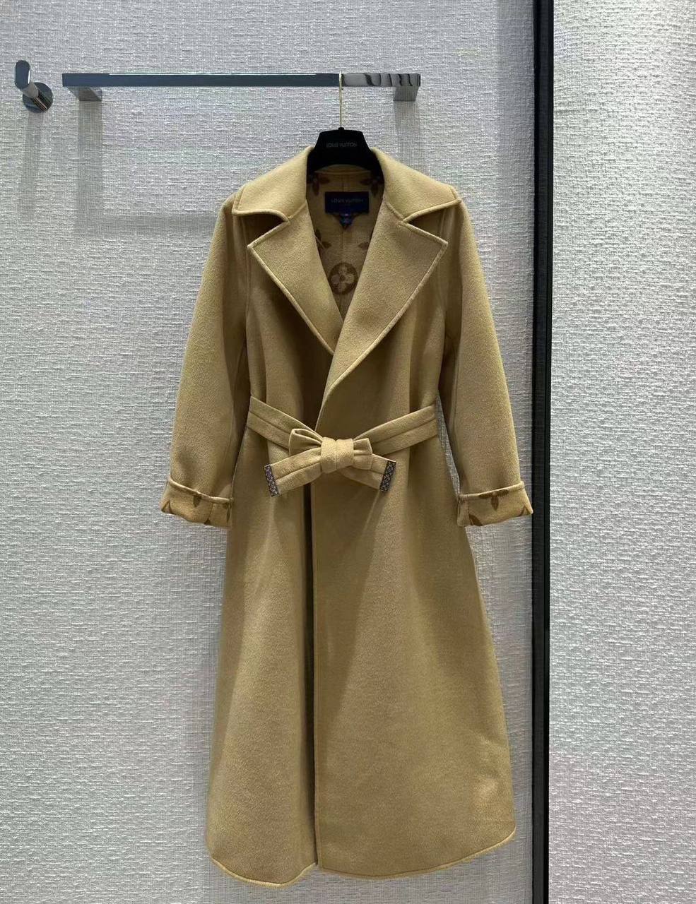 Пальто  Louis Vuitton Артикул BMS-120510
